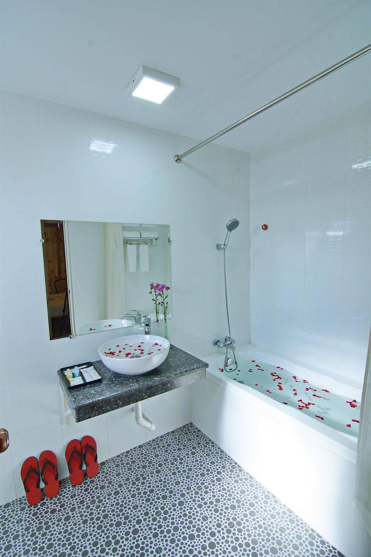 Royal Pearl Hotel Mandalay Bagian luar foto